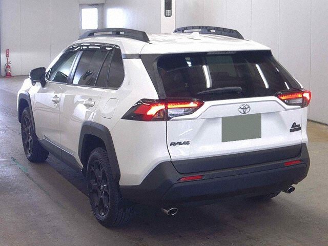 2025 Toyota RAV4 アドオフロートパッケ2 4WD auction photo 2