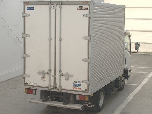 2018 Isuzu Elf バン auction photo 2