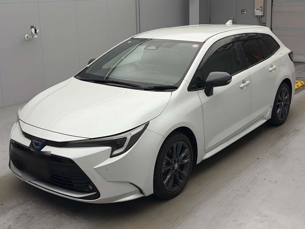 Japan Auction Vehicles 4 2022 Toyota Corolla Touring Hybrid Double By auction photo