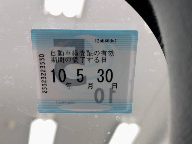 2019 Toyota Prius Sツーリングセレクション auction photo 6