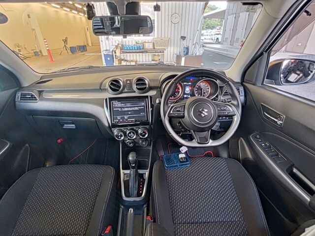 2022 Suzuki Swift ハイブリッドRS auction photo 3