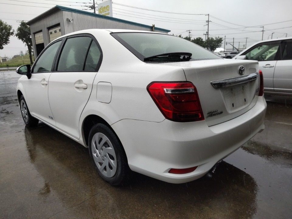 2018 Toyota カローラ アクシオ auction photo 6