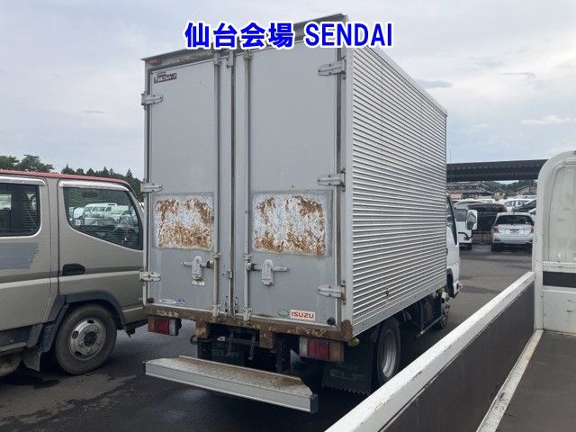 2010 Isuzu Elf アルミバン auction photo 2