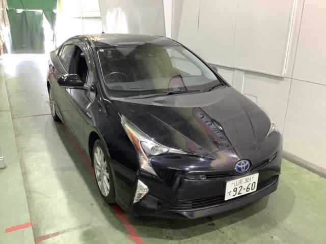 Japan Auction Vehicles 4 2016 Toyota Prius 4WD Aツーリングセレクション auction photo