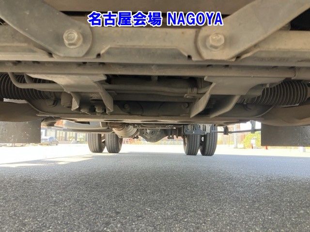 2012 Isuzu Elf Aluminum Wing auction photo 11