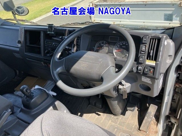 2012 Isuzu Elf Aluminum Wing auction photo 4