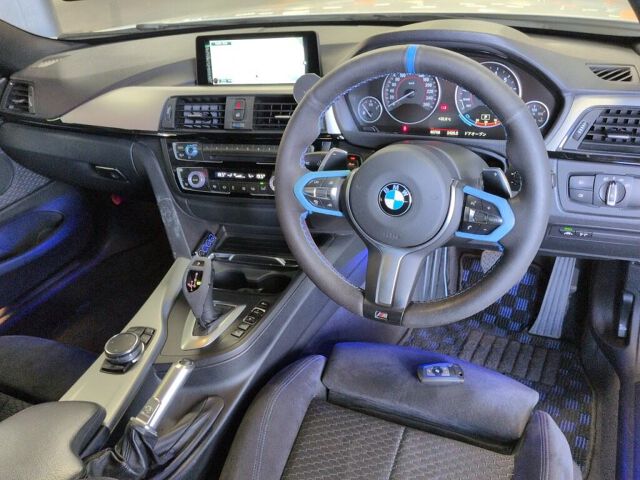 2015 BMW 4 Series 420IクーペMスポツ auction photo 3