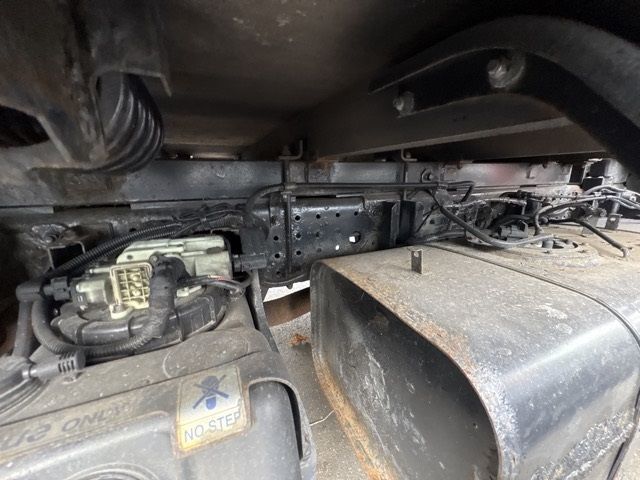 2018 Mitsubishi Fuso Canter Flat crane, 4-tier auction photo 17