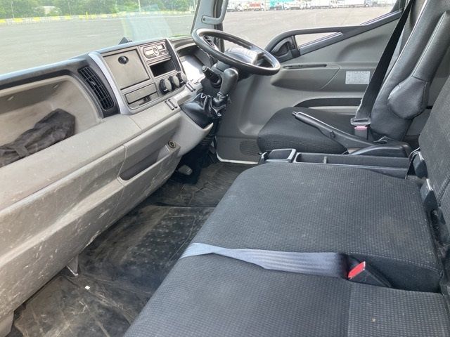 2018 Mitsubishi Fuso Canter Flat crane, 4-tier auction photo 5