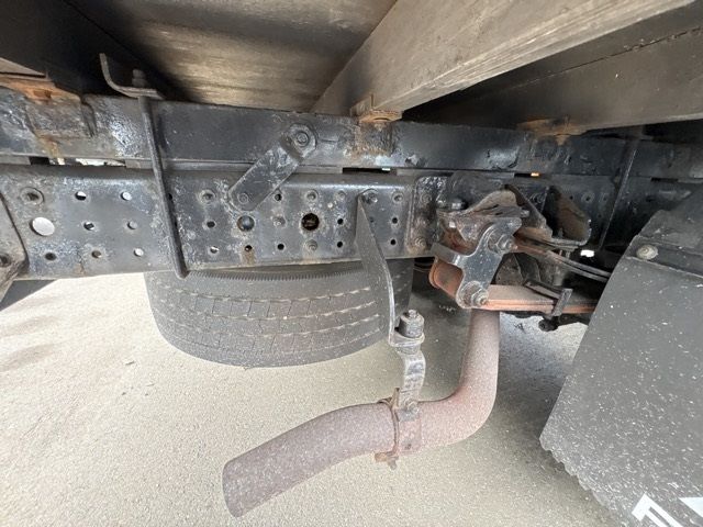 2018 Mitsubishi Fuso Canter Flat crane, 4-tier auction photo 16