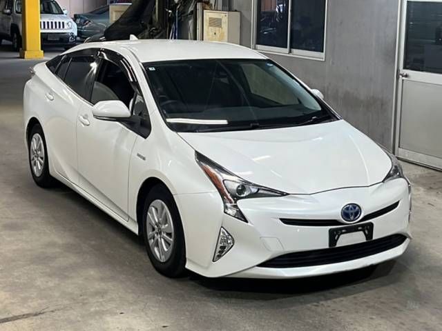 2016 Toyota Prius S auction photo 4