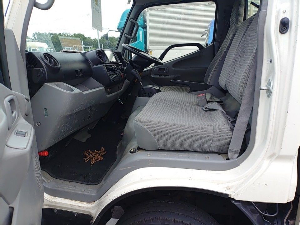 2019 Toyota Dyna auction photo 16