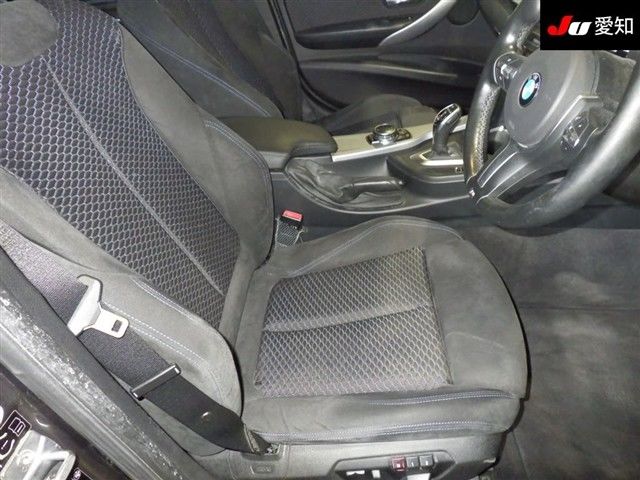 2014 BMW 3 Series 320d Mスポーツ auction photo 6