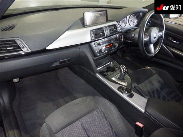 2014 BMW 3 Series 320d Mスポーツ auction photo 3