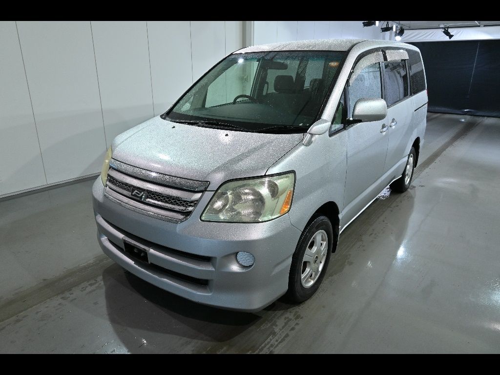 2006 Toyota Noah 4WD Xスペシャルエディション auction photo 4