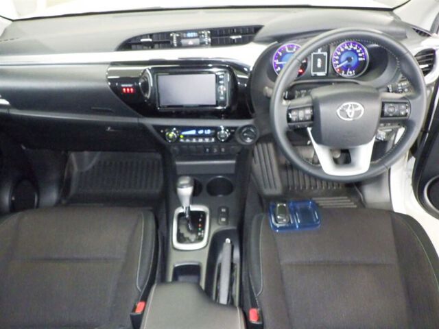 2018 Toyota Hilux Z 4WD auction photo 3