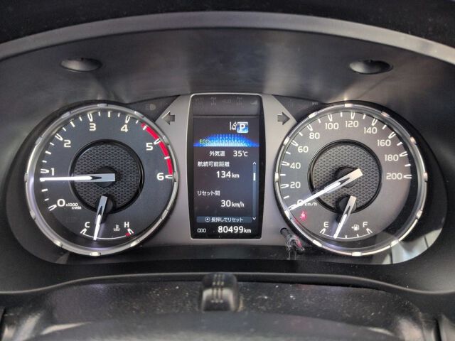 2022 Toyota Hilux Z 4WD auction photo 3