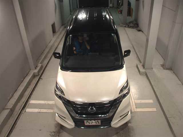 2017 Nissan Serena ハイウェイスターVセレクション auction photo 6