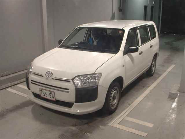 2019 Toyota Probox 4WD DX Comfort auction photo 4