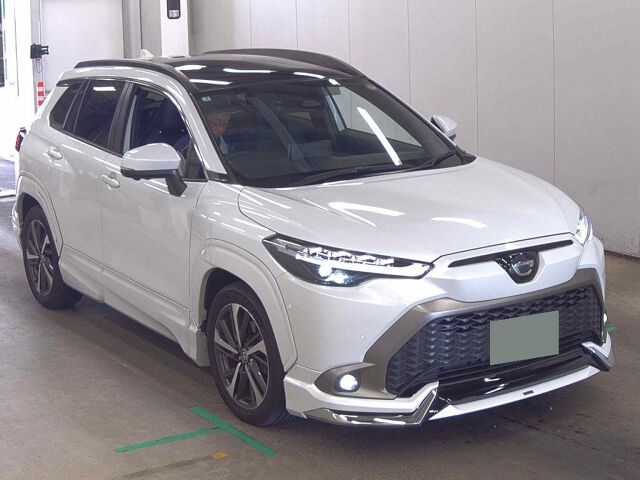2025 Toyota Corolla Cross ハイブリッドZ Japan auction vehicle