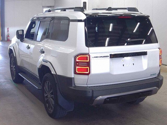 2024 Toyota Land Cruiser 250 ZX 4WD auction photo 2