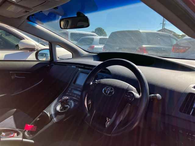 2013 Toyota Prius SツーリングセレクションGs auction photo 3