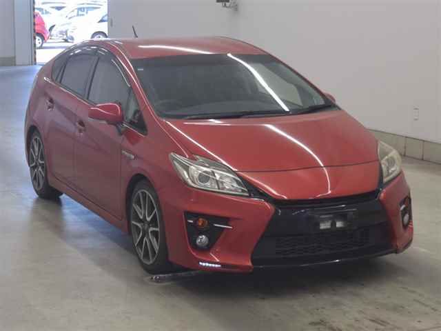 Japan Auction Vehicles 10 2013 Toyota Prius SツーリングセレクションGs auction photo