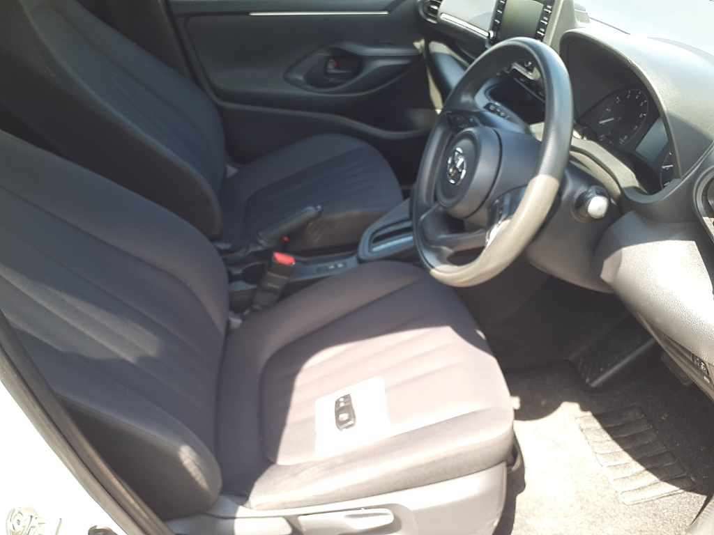 2021 Toyota Yaris X auction photo 10