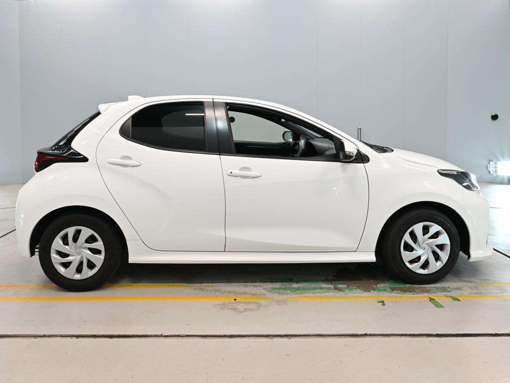 2021 Toyota Yaris X auction photo 3