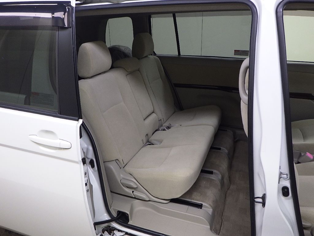 2016 Toyota Isis G auction photo 7