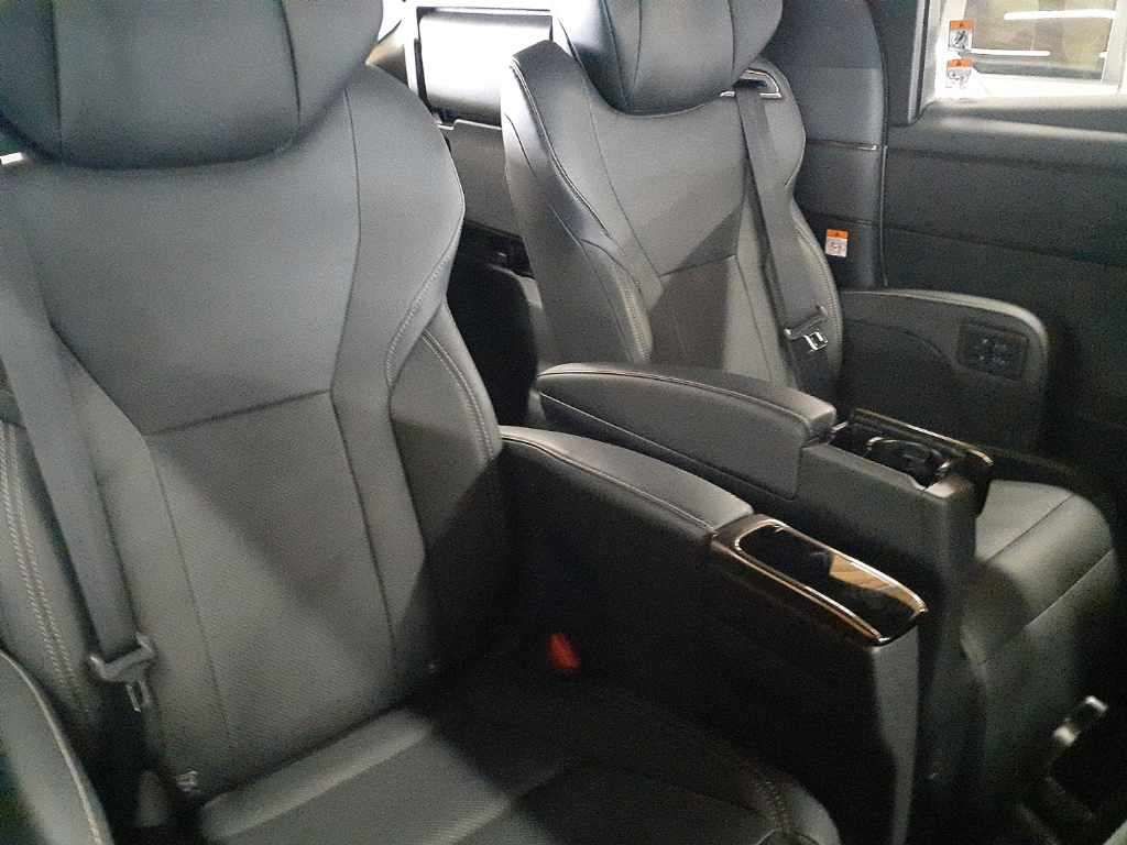2024 Toyota Alphard Z auction photo 11