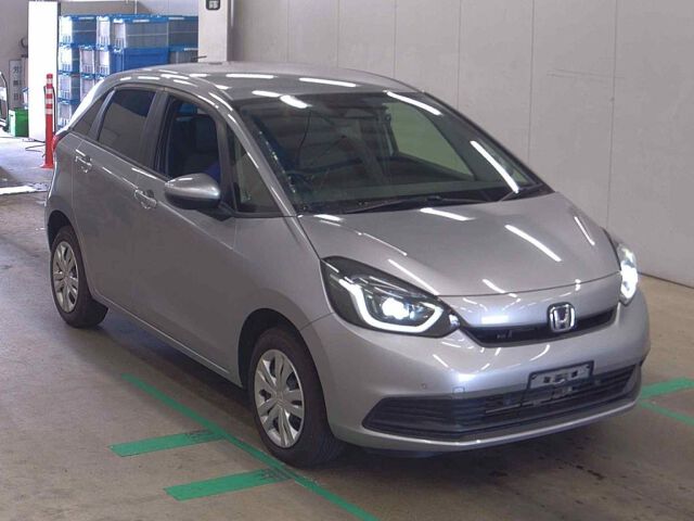 Japan Auction Vehicles 8 2023 Honda Fit EHEVベーシック 4WD auction photo