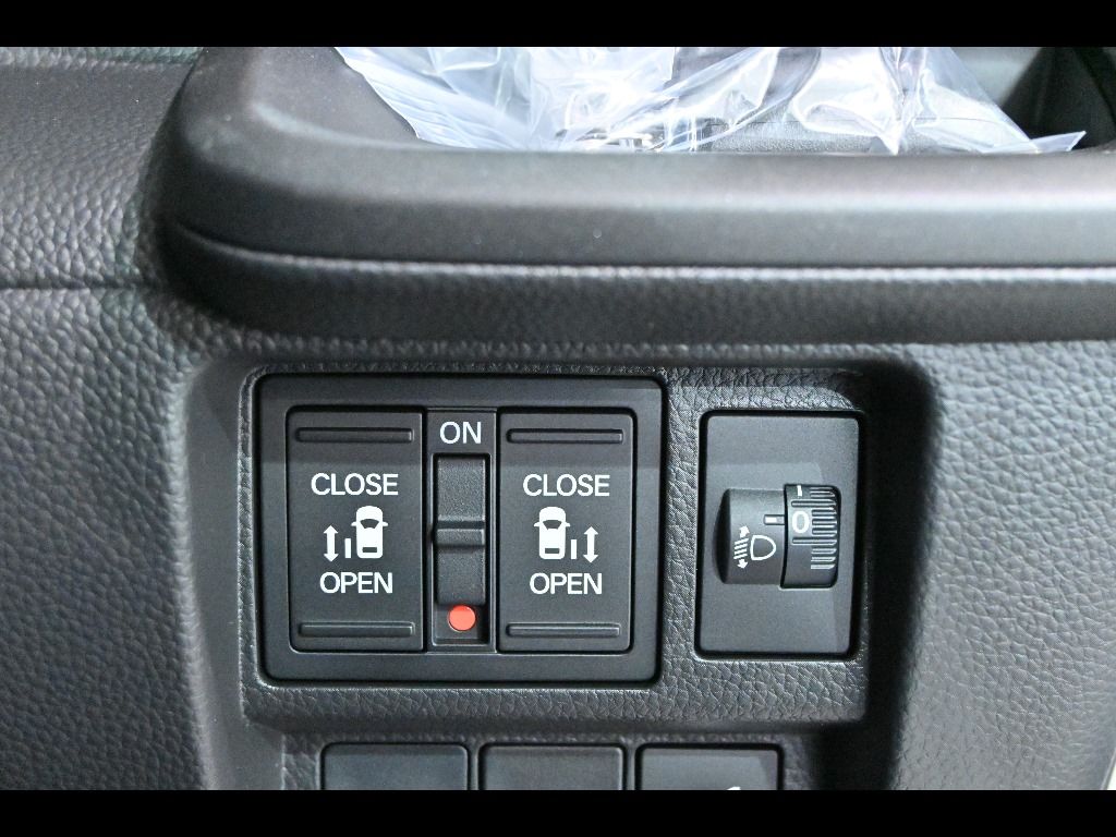 2026 Honda Stepwgn 7人 auction photo 8