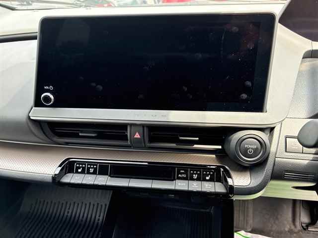 2023 Toyota Prius PHEV Z auction photo 6