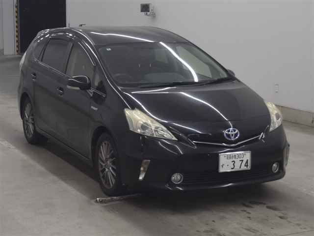 2014 Toyota Prius Alpha S Lセレクション Japan auction vehicle
