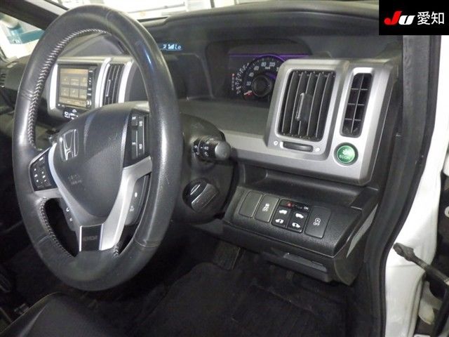 2012 Honda ステップWスパーダ Z Cool Spirit auction photo 5