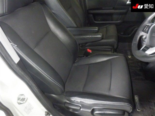 2012 Honda ステップWスパーダ Z Cool Spirit auction photo 6
