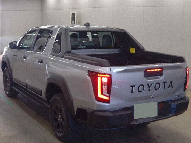 2026 Toyota Hilux Z Adventure 4WD auction photo 2