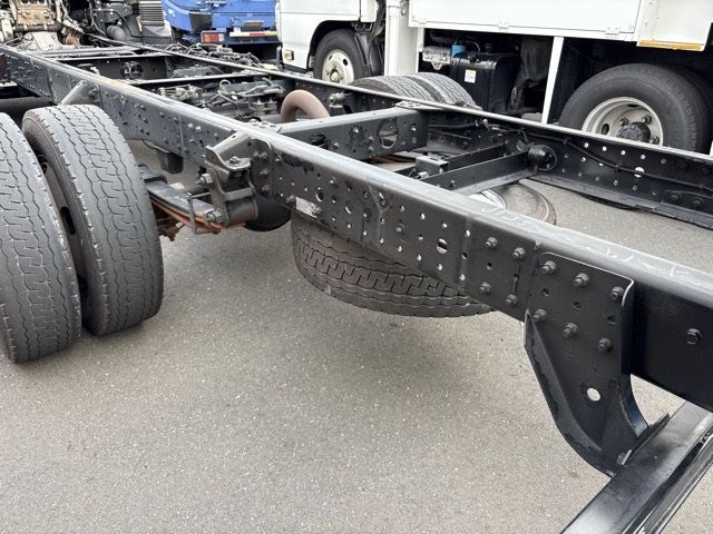 2019 Mitsubishi Fuso Canter chassis auction photo 14