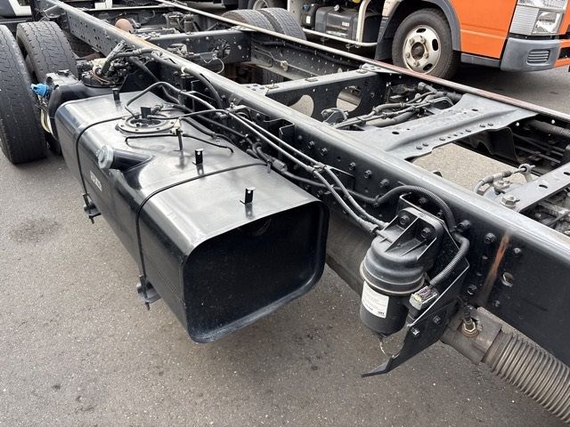 2019 Mitsubishi Fuso Canter chassis auction photo 17