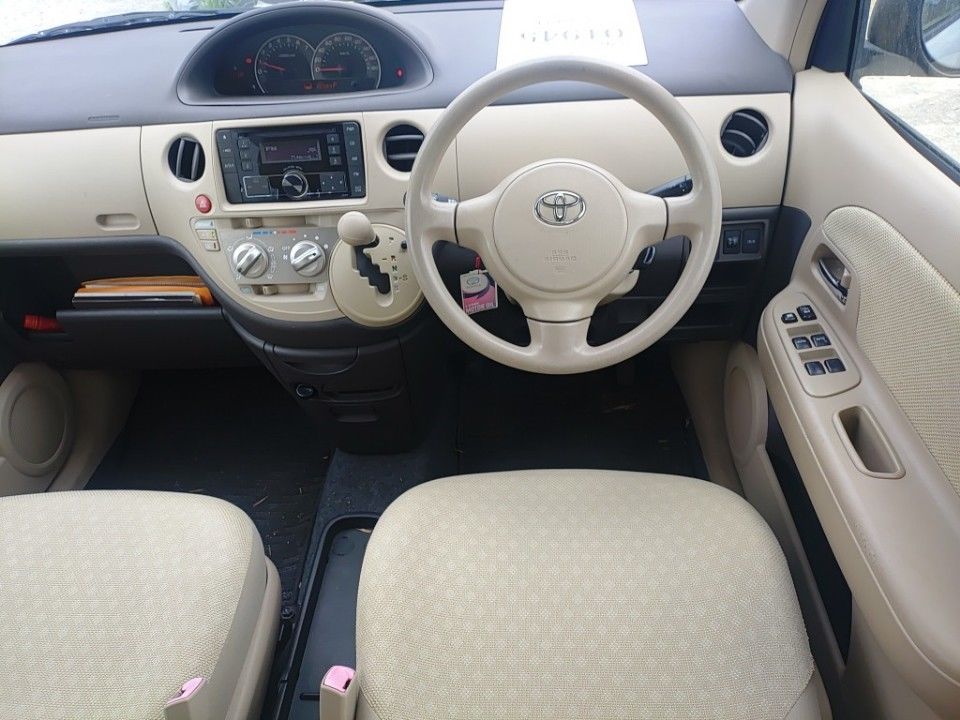 2007 Toyota Sienta auction photo 3