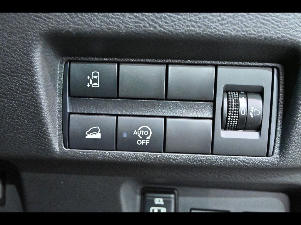 2020 Mitsubishi eKクロススペース G auction photo 10
