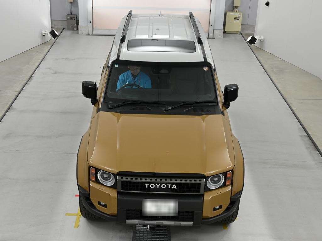 2024 Toyota Land Cruiser 250 ZX First Edition 4WD auction photo 7