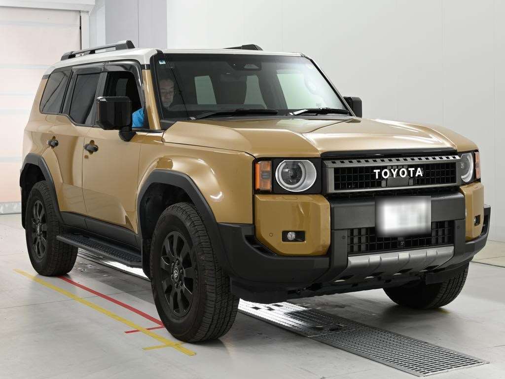 2024 Toyota Land Cruiser 250 ZX First Edition 4WD auction photo 5