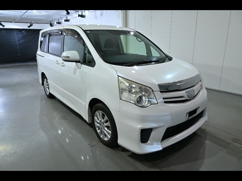 2012 Toyota Noah S 7 Japan auction vehicle