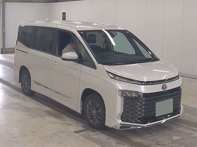Japan Auction Vehicles 8 2025 Toyota Voxy S-G 4WD auction photo