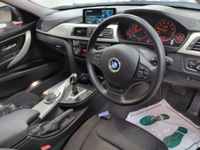 2016 BMW 3 Series 320I Touring auction photo 3