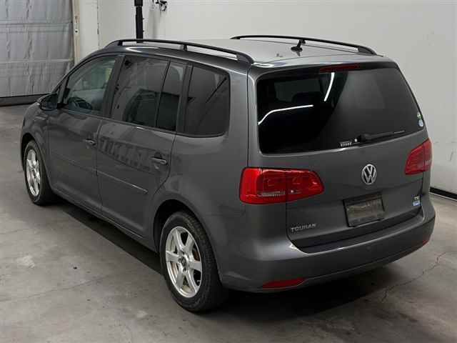 2013 Volkswagen VWゴルフトゥーラン auction photo 2