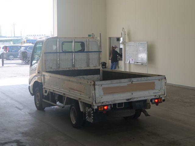 2008 Toyota Dyna ヒラ auction photo 2