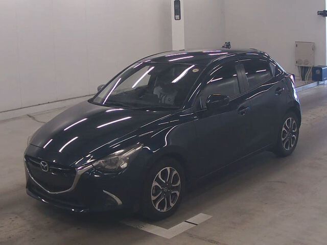 2018 Mazda Demio XDツーリング auction photo 4